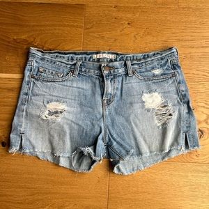 Perfect J Brand mid-rise summer jean shorts!